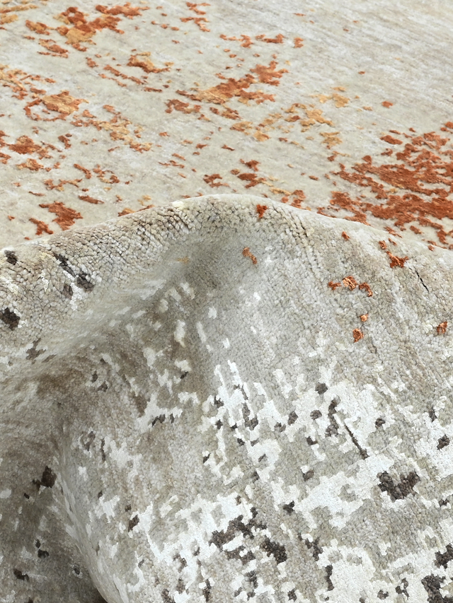 Caelis Hand-Knotted Wool & Bamboo Silk Rug - Rust