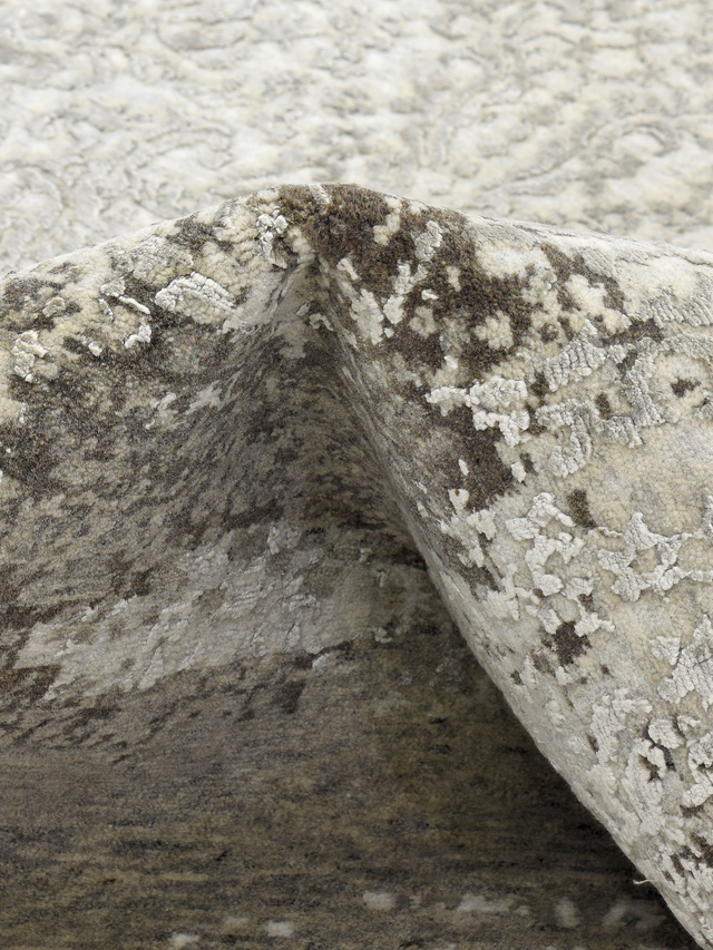 Varell Hand-Knotted Wool & Bamboo Silk Rug - Khaki