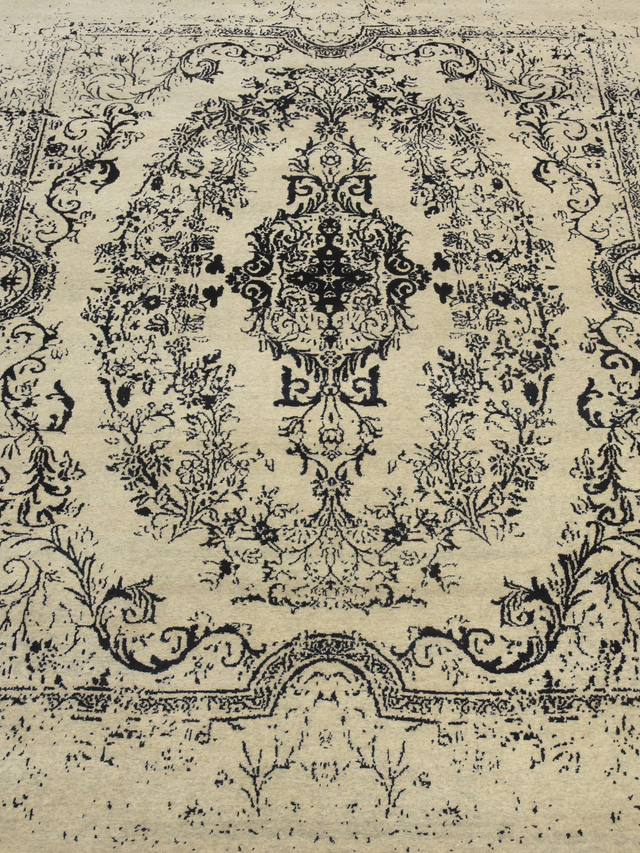 Nivra Hand-knotted Wool & Bamboo Silk Rug