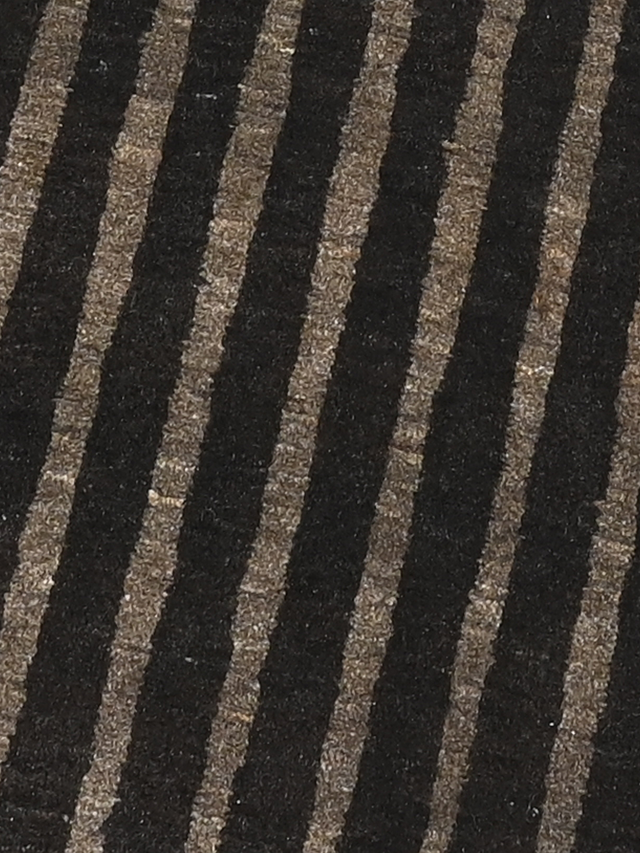 Darvan Hand-Knotted Wool Rug – Charcoal