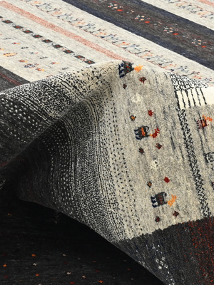 Garav Hand-Knotted Wool Rug – Multi