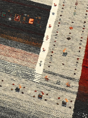 Garav Hand-Knotted Wool Rug – Multi