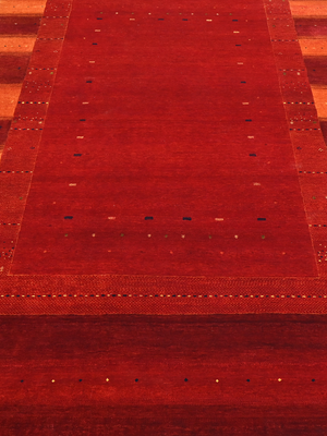 Kezan Hand-Knotted Wool Rug – Red