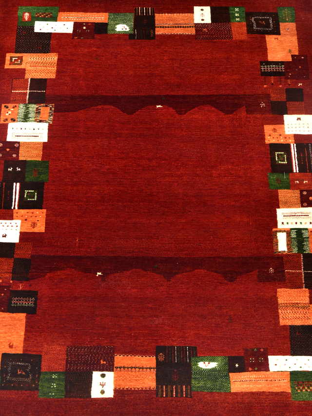 Zavan Hand-Knotted Wool Rug – Red