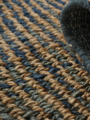 Orka Hand-woven Jute Rug - Blue