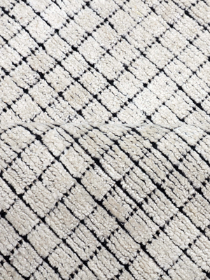 Ara Handloom Bamboo Silk Abstract Rug - Grey