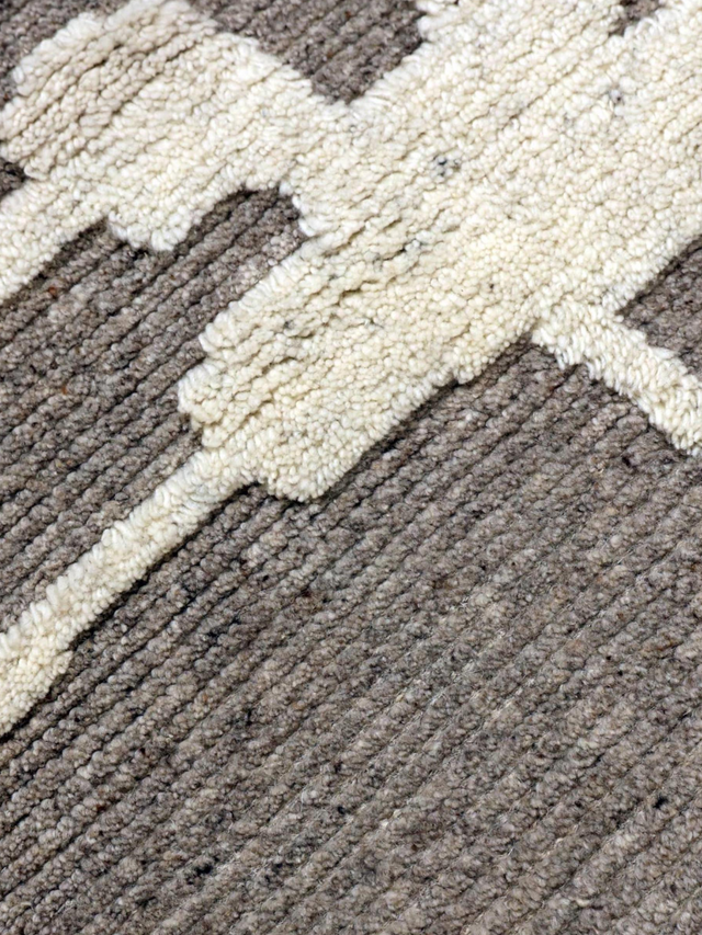 Neve Hand-knotted Wool Rug - Beige