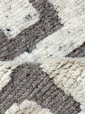 Neve Hand-knotted Wool Abstract Rug - Beige