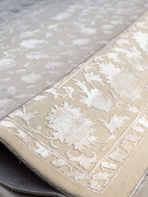 Soren Hand-knotted New Zealand Wool Persian Rug - Cream