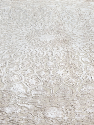 Seran Hand-knotted New Zealand Wool Round Persian Rug - Cream