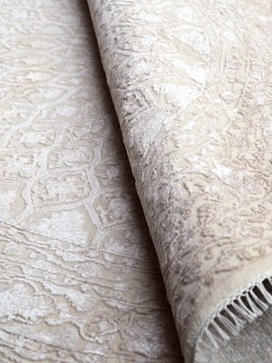 Seran Hand-knotted New Zealand Wool Round Persian Rug - Cream
