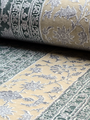 Presto Hand-knotted New Zealand Wool Persian Rug - Sea Green
