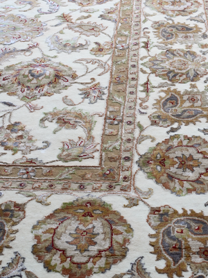 Bretil Hand-knotted New Zealand Wool Persian Rug - Cream