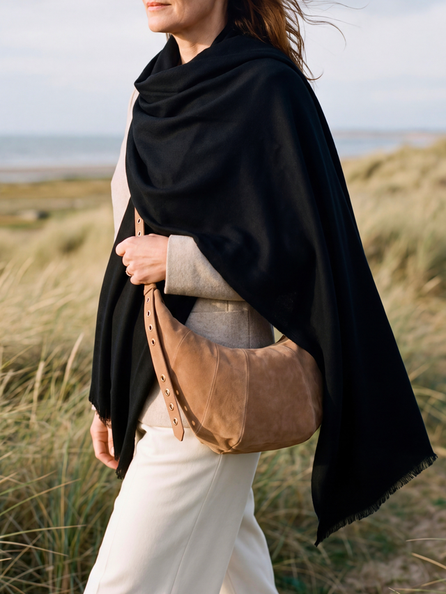 Chaukor Cashmere Wool Scarf - Black