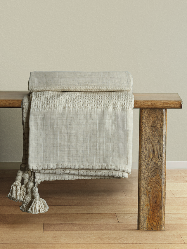 Kyaire Cotton Modern Throw