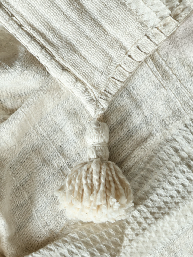 Kyaire Cotton Modern Throw