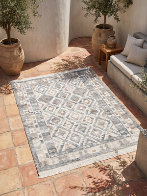 Dhriti Hand-woven PET Kilim Rug - Grey