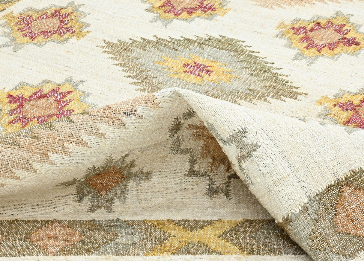 Miraelle Sunshine Jute Kilim