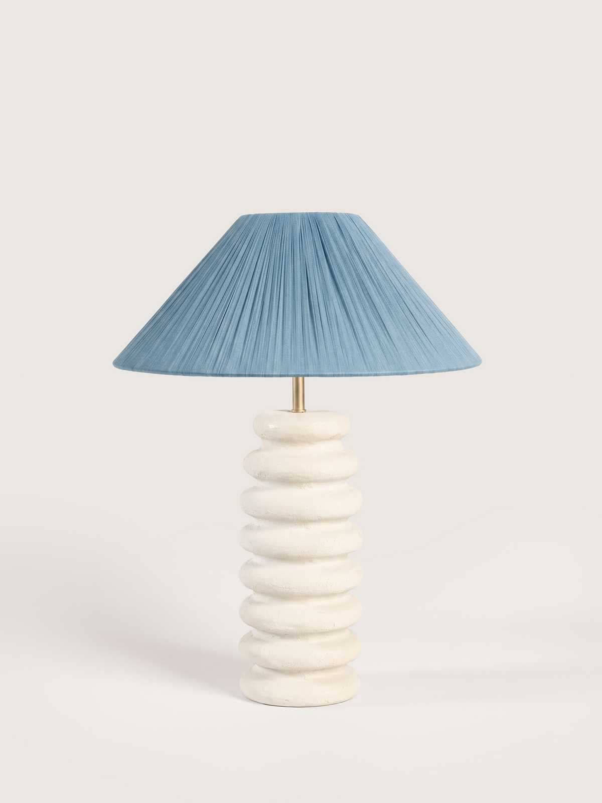 Luisa Raffia Lampshade with Sora Paper Mache Base