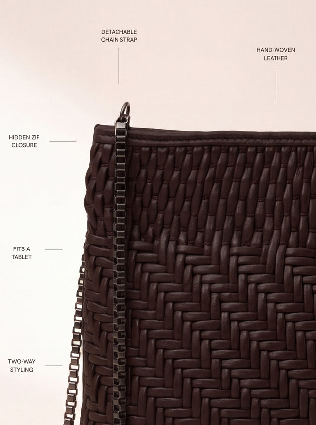 Baker Woven Leather Pochette - Walnut