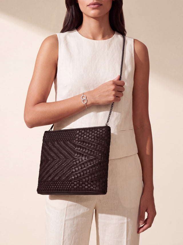 Baker Woven Leather Pochette - Walnut