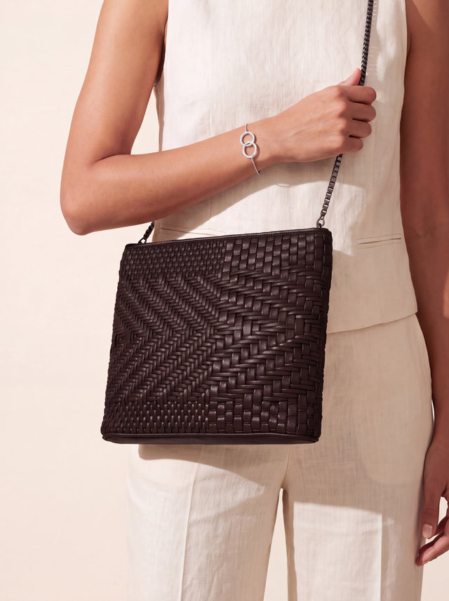 Baker Woven Leather Pochette - Walnut