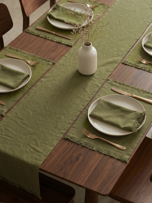 Cevill European Linen Fringe Table Linen Set