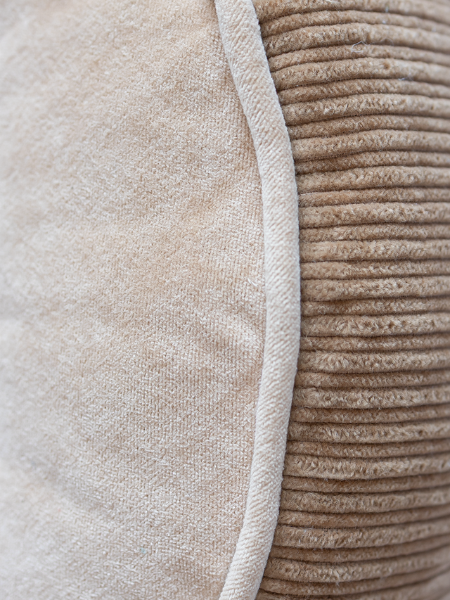 Sorrel Velvet Cushion