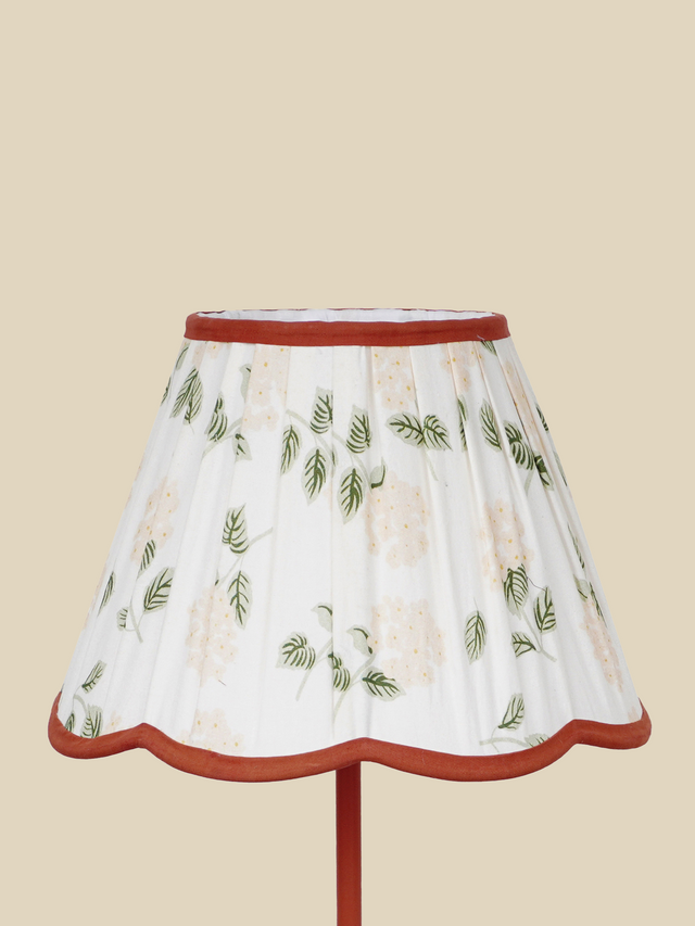 Selena Peach Metal Table Lamp